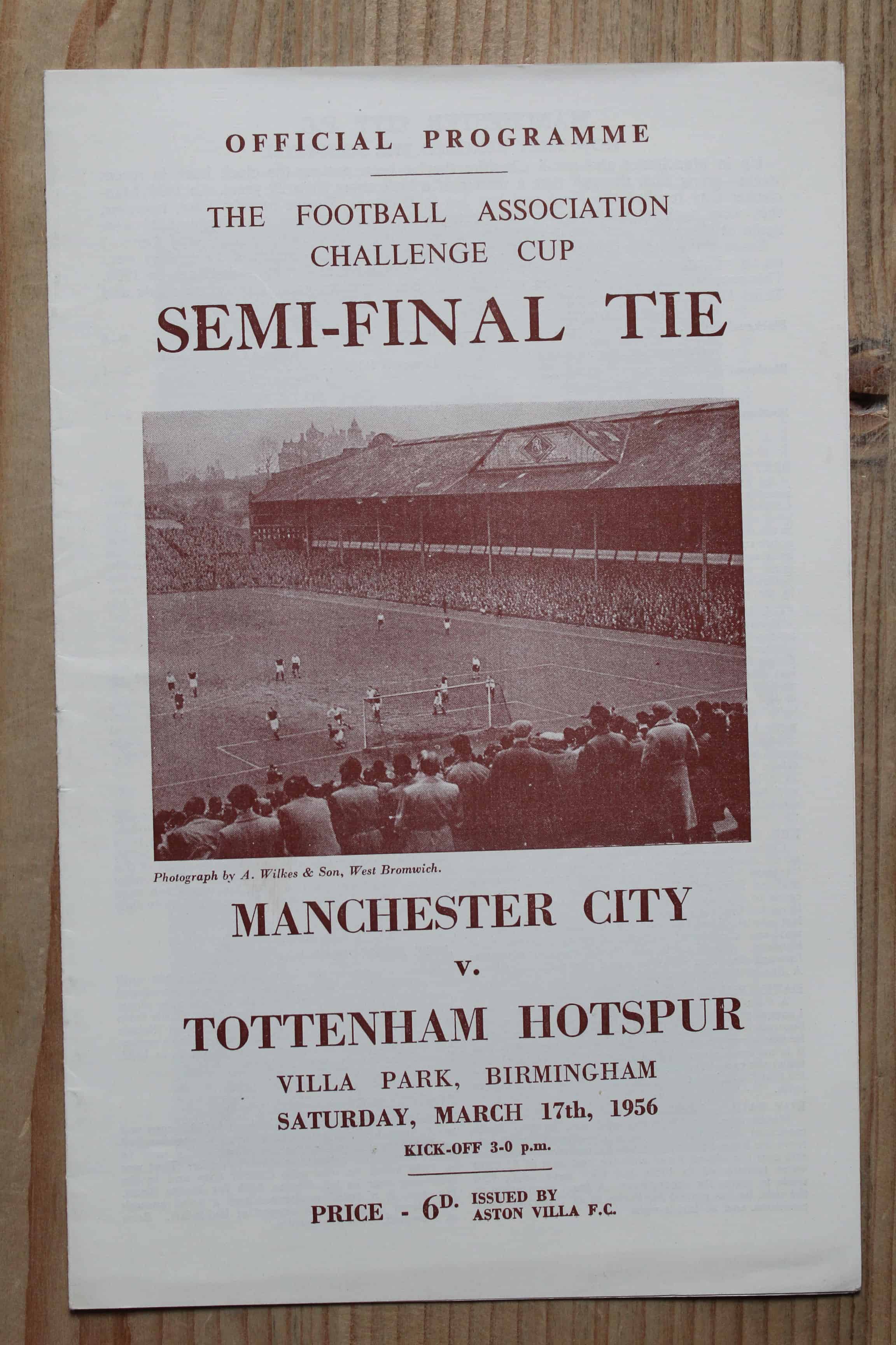 Manchester City FC v Tottenham Hotspur FC