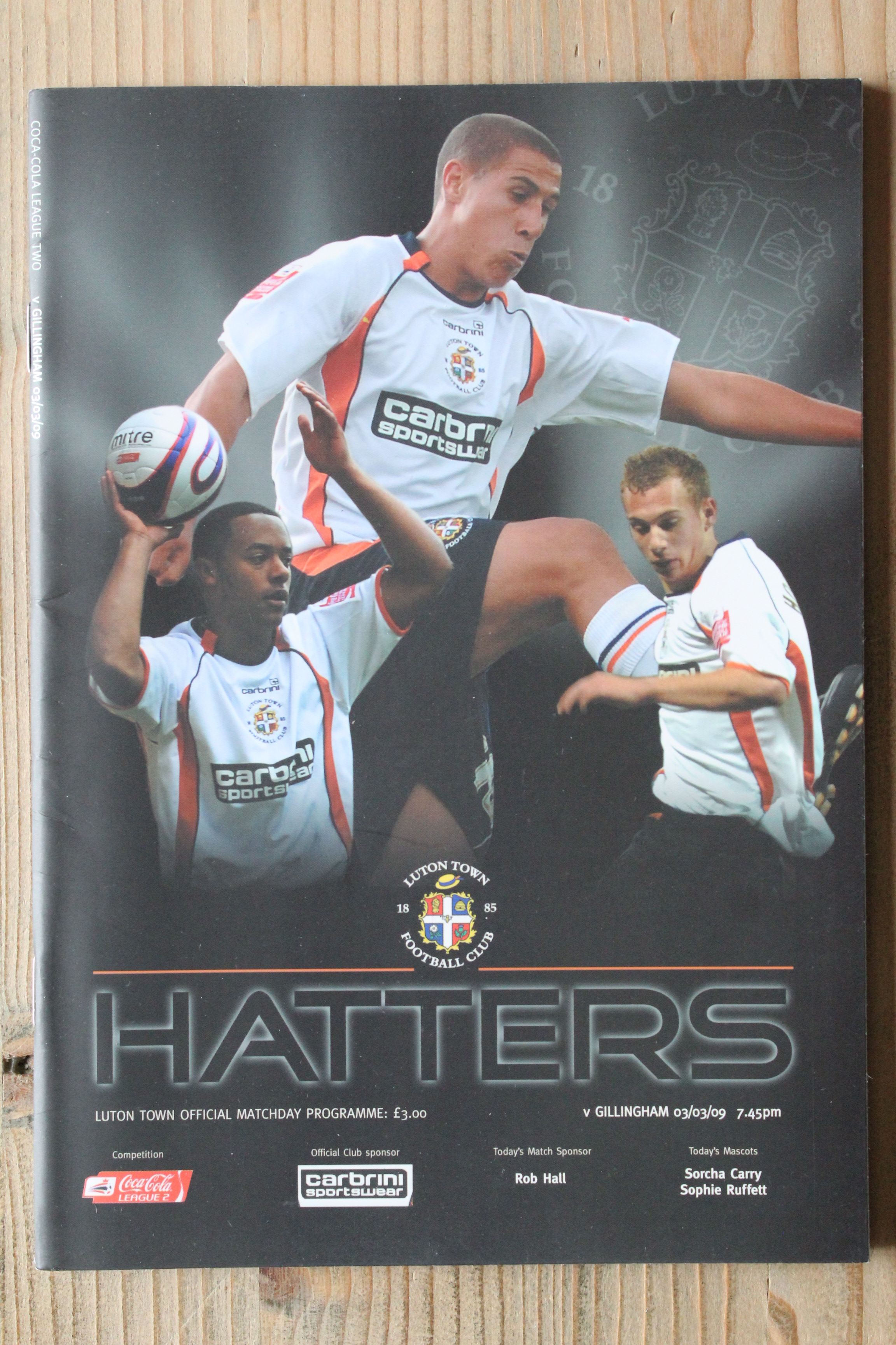 Luton Town FC v Gillingham FC