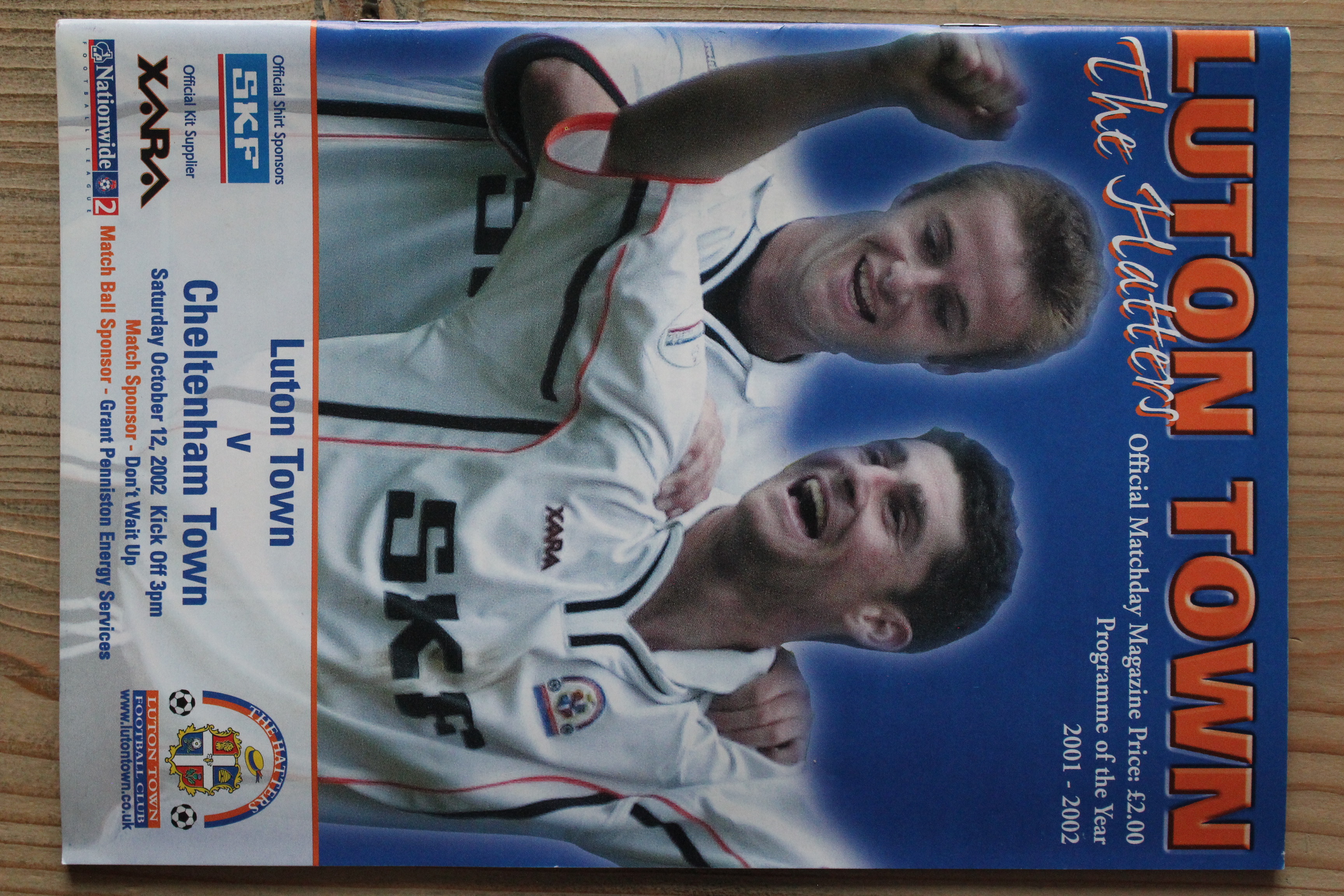Luton Town FC v Cheltenham Town FC