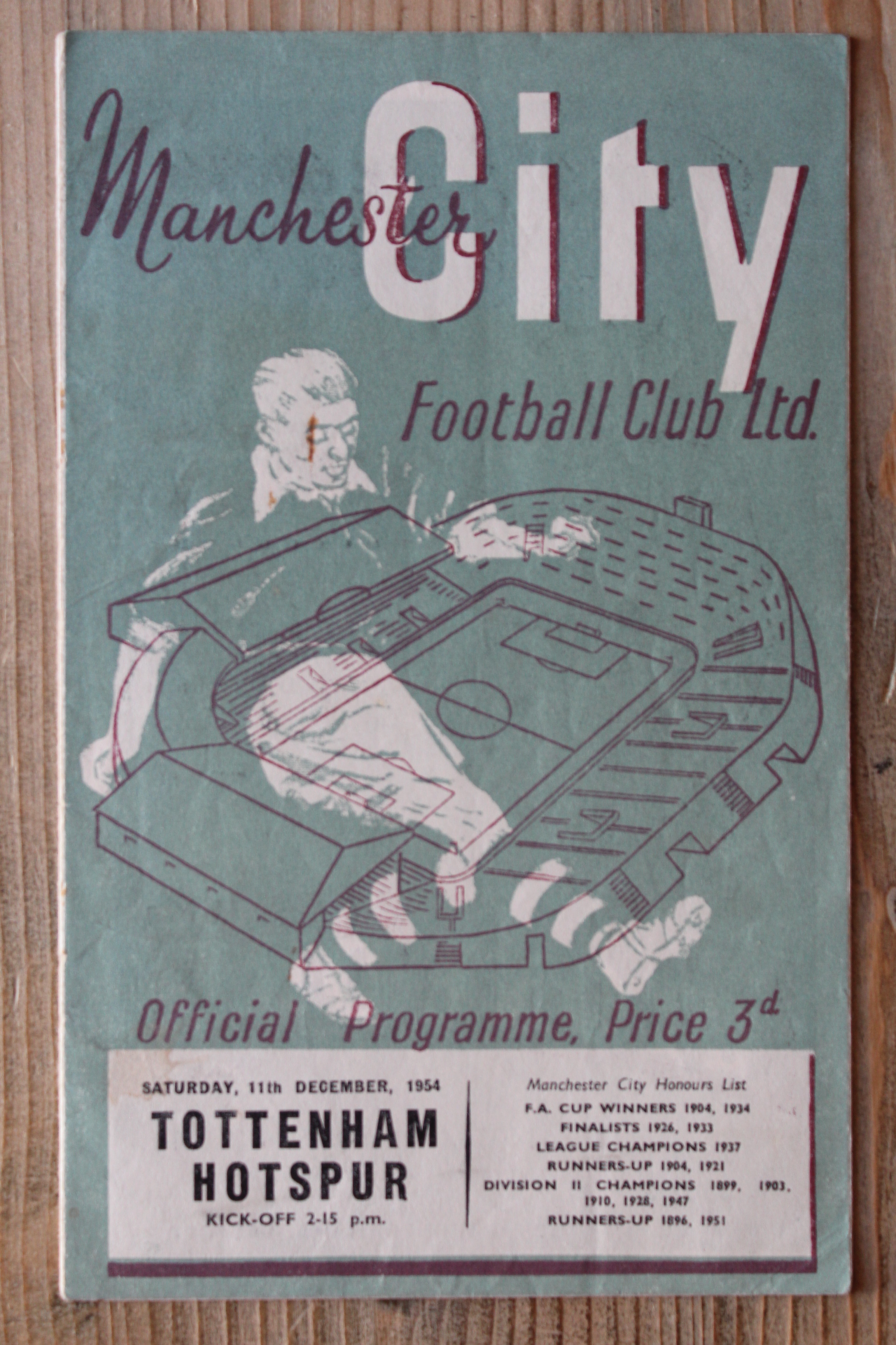 Manchester City FC v Tottenham Hotspur FC