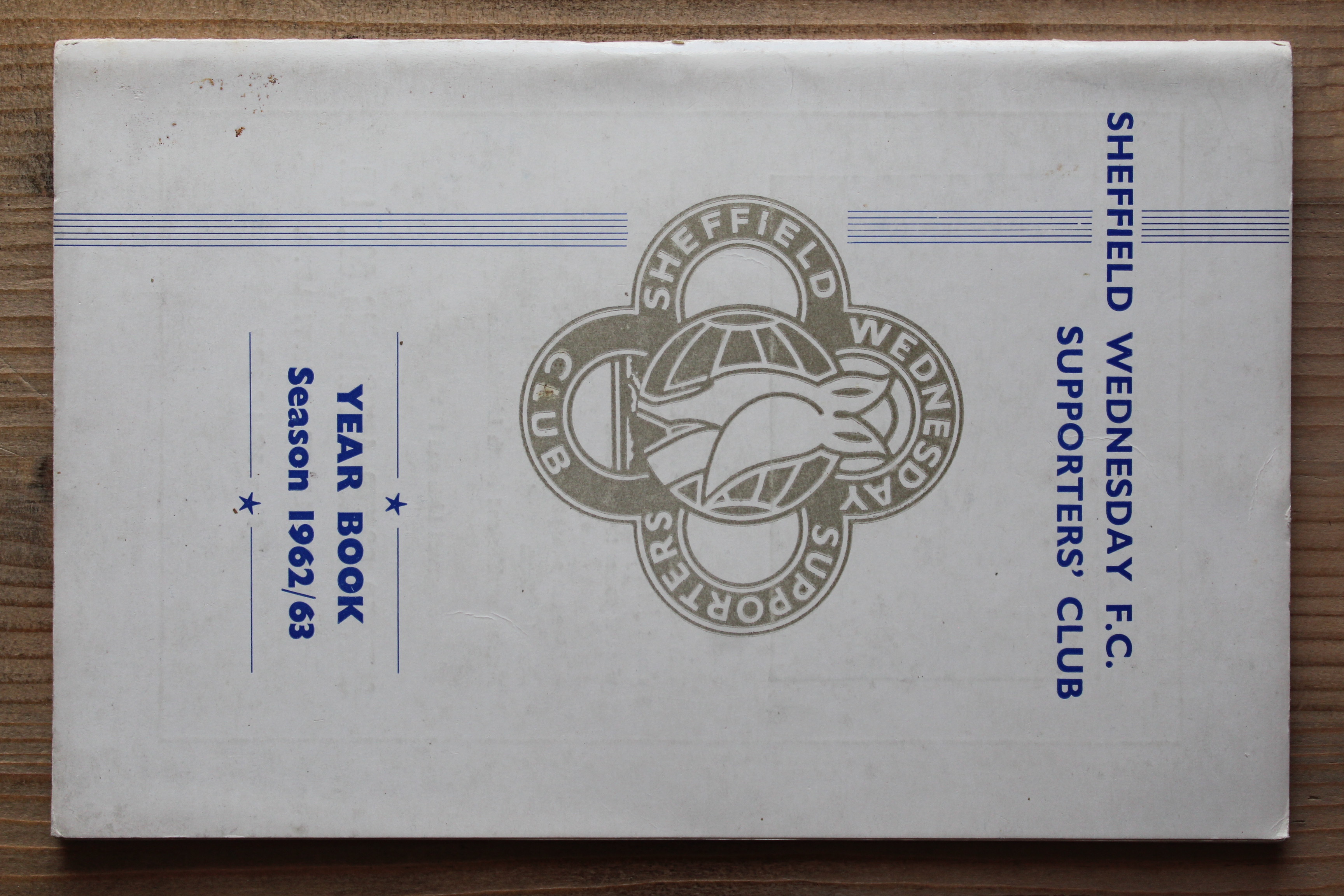 Sheffield Wednesday Handbook/Yearbook v Sheffield Wednesday Handbook/Yearbook