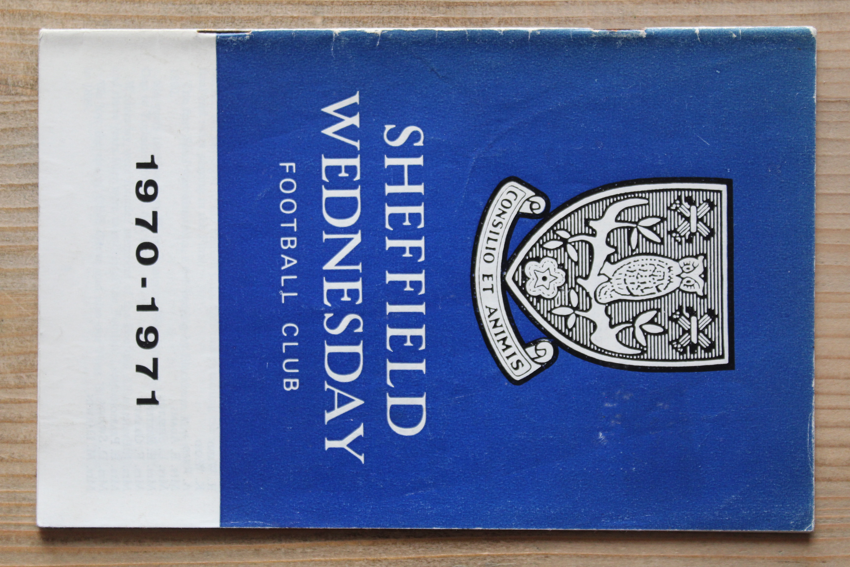 Sheffield Wednesday Handbook/Yearbook v Sheffield Wednesday Handbook/Yearbook