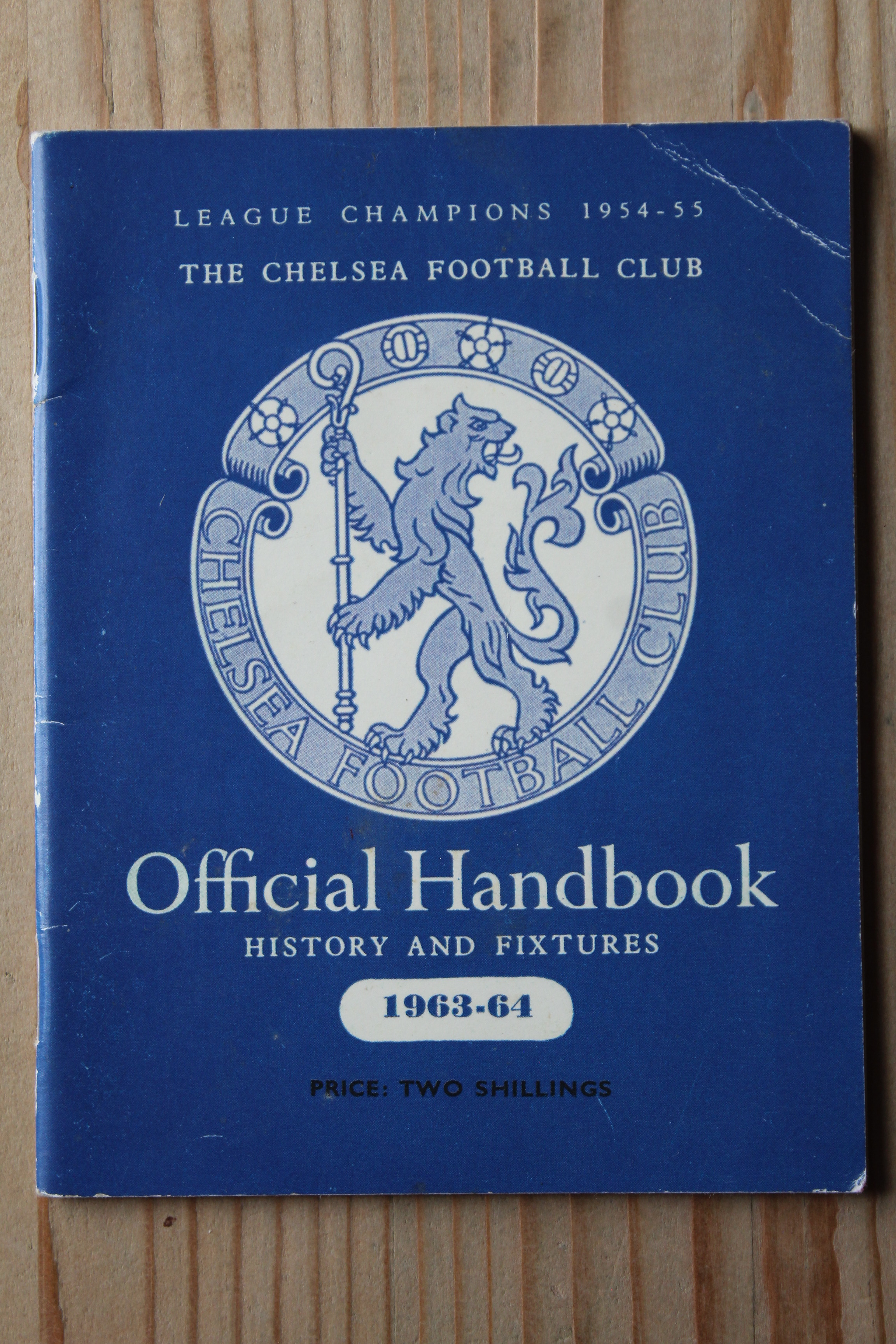Chelsea Handbook/Yearbook v Chelsea Handbook/Yearbook